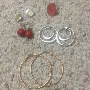Assortment of jewelry